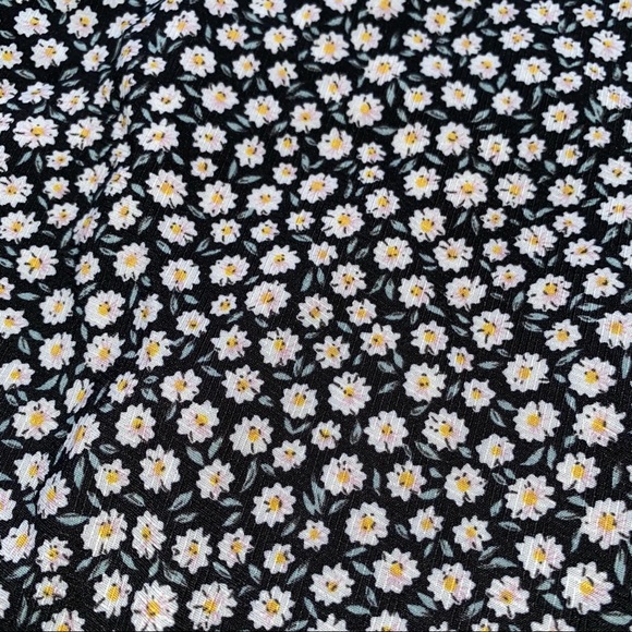 SHEIN Floral Slit Hem Skirt | Size Medium - Picture 2 of 4